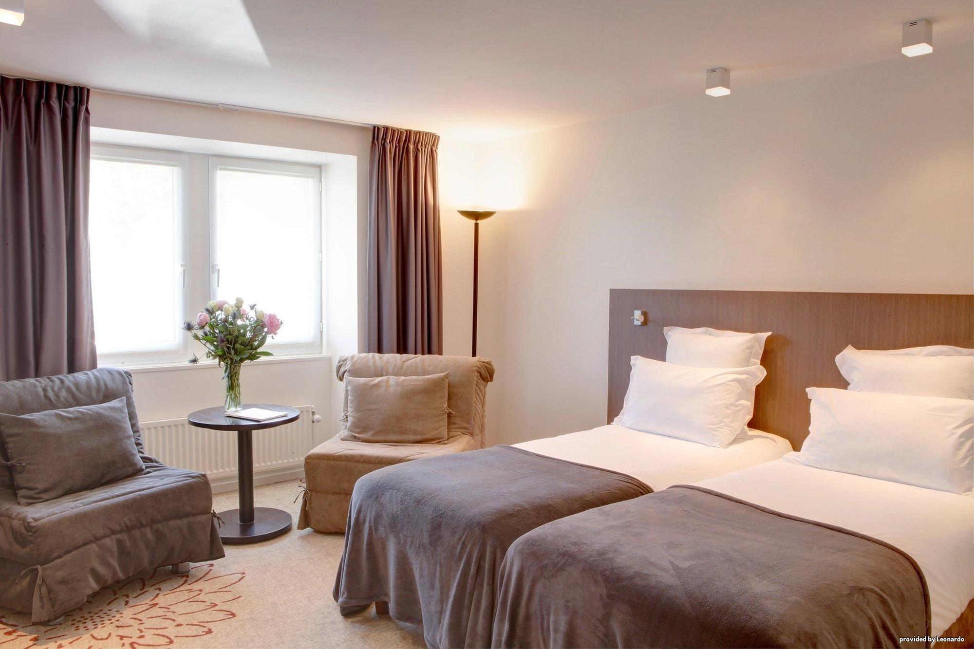 Hotel Le Benhuyc Биник Номер фото