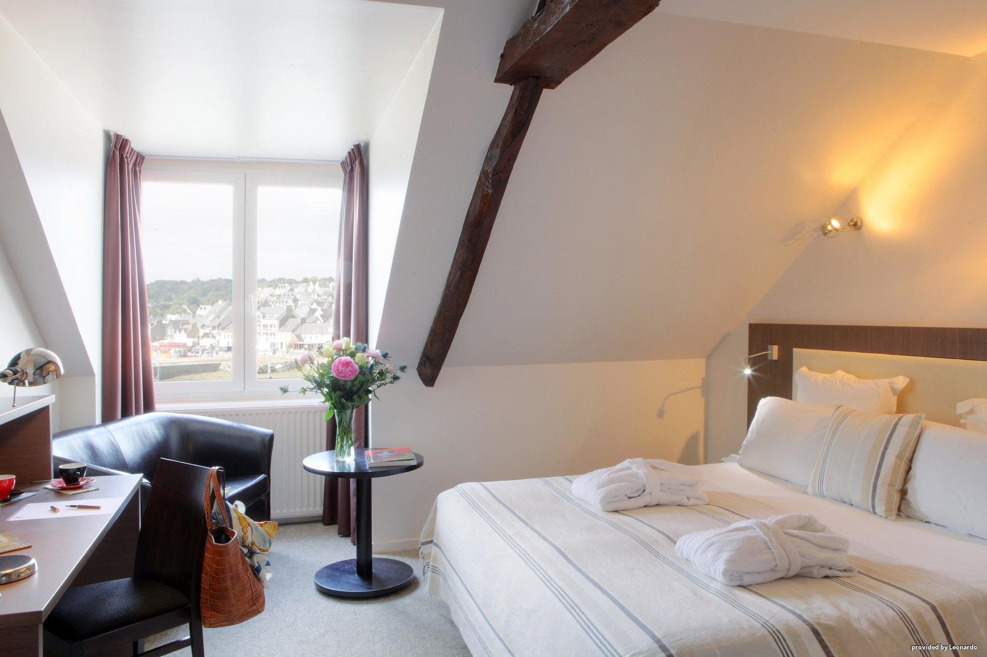 Hotel Le Benhuyc Биник Номер фото
