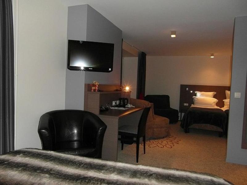 Hotel Le Benhuyc Биник Экстерьер фото